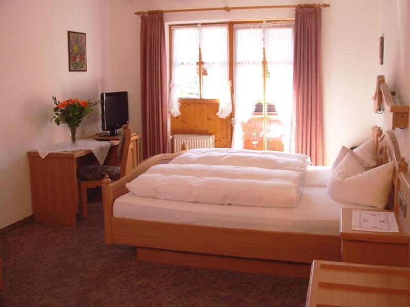 Gaestehaus Schwarzlofer Reit im Winkl Luaran gambar